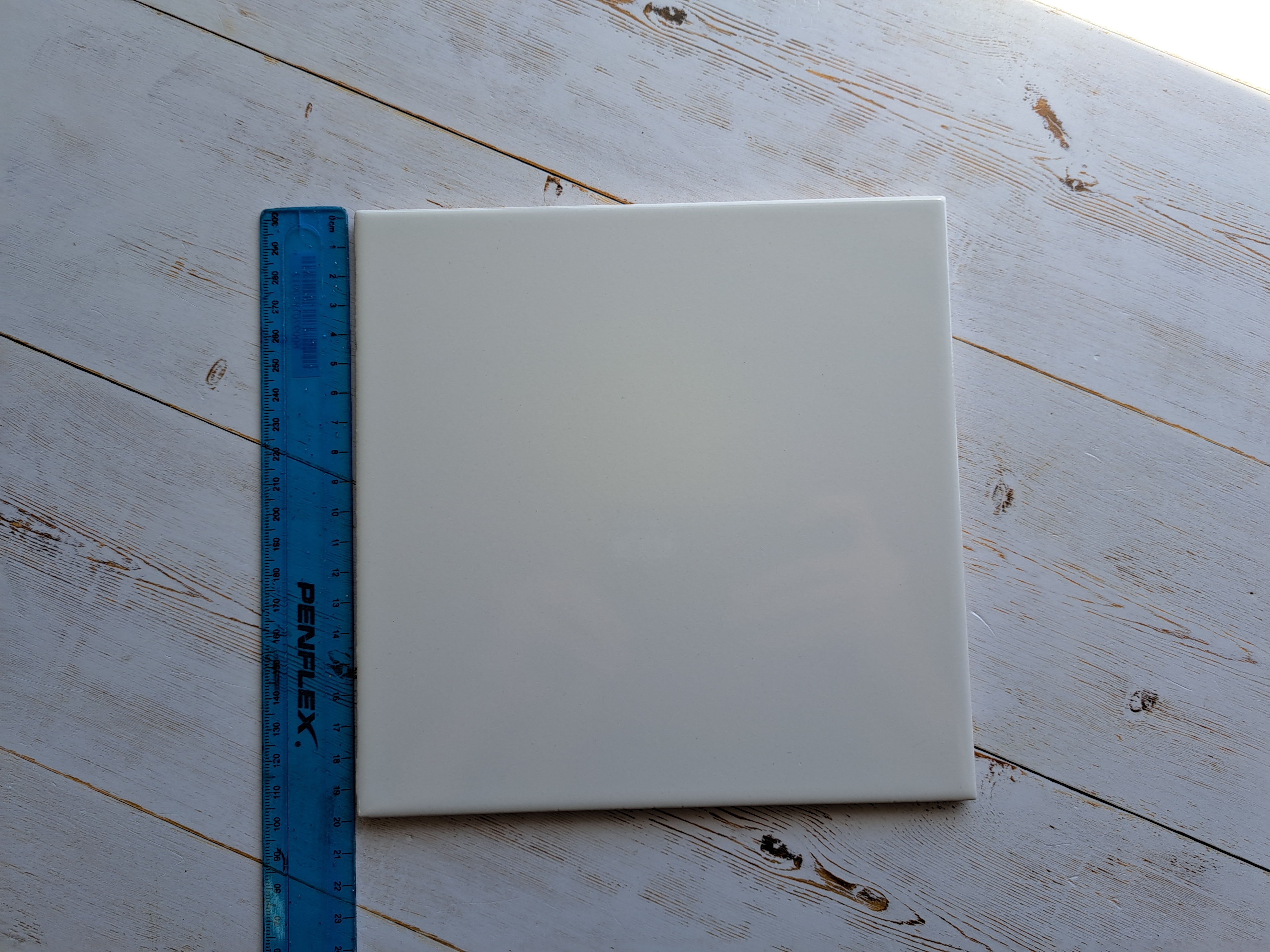 Shiny White Glazed Ceramic Tile - 19.5cm x 19.5cm