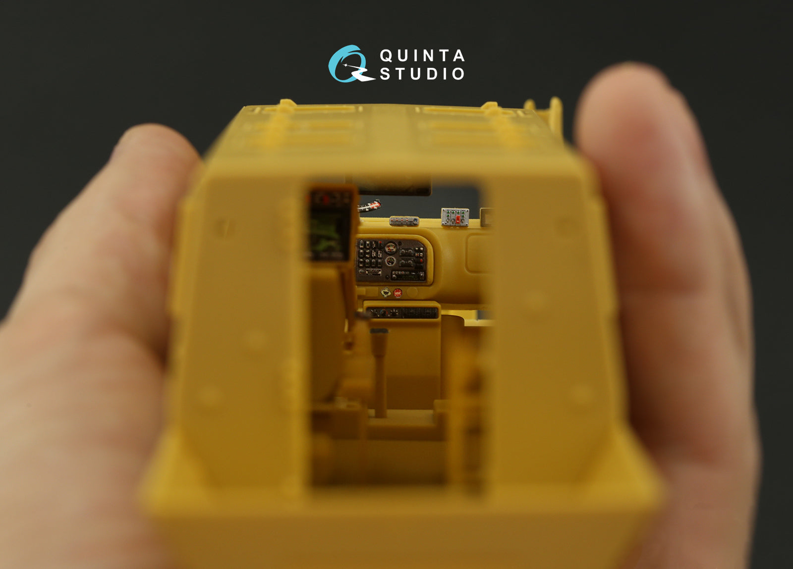 Quinta Studio - 1/35 Buffalo 6x6 MPCV QD35042 for Bronco kit