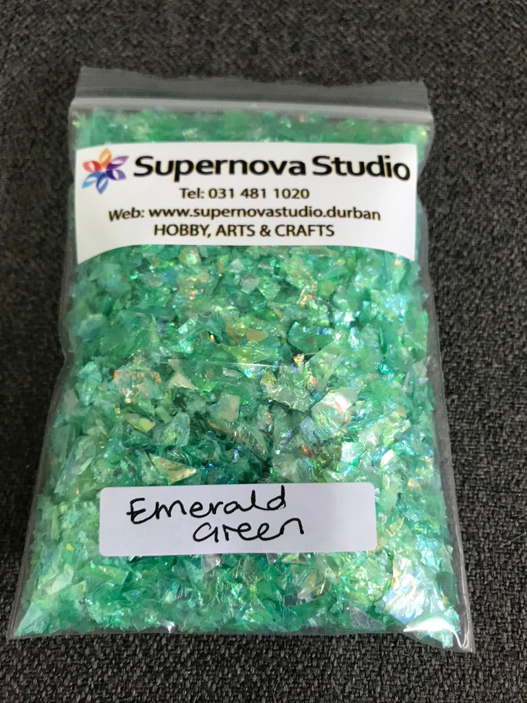 Emerald Green - Shell Flakes for Resin - +/- 30 grams