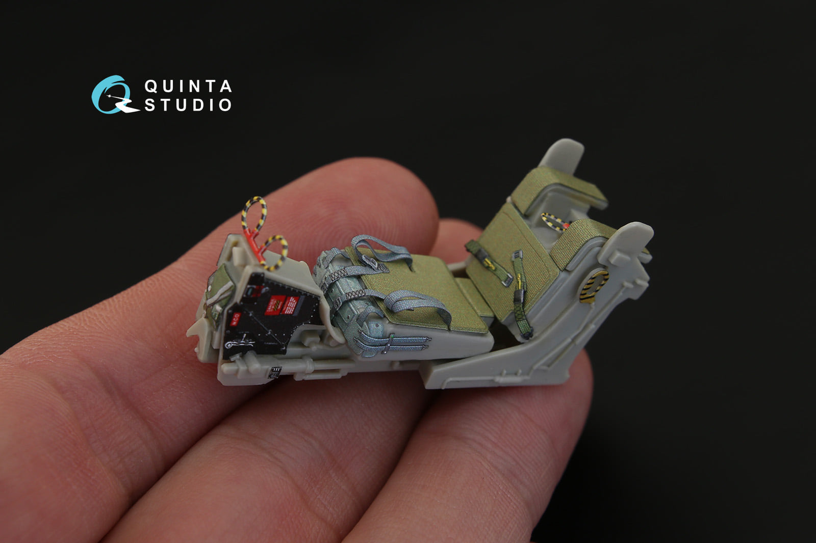 Quinta Studio - 1/32 GRU-7A ejection seats for F-14A (2 pieces) QR32003 for Tamiya kit