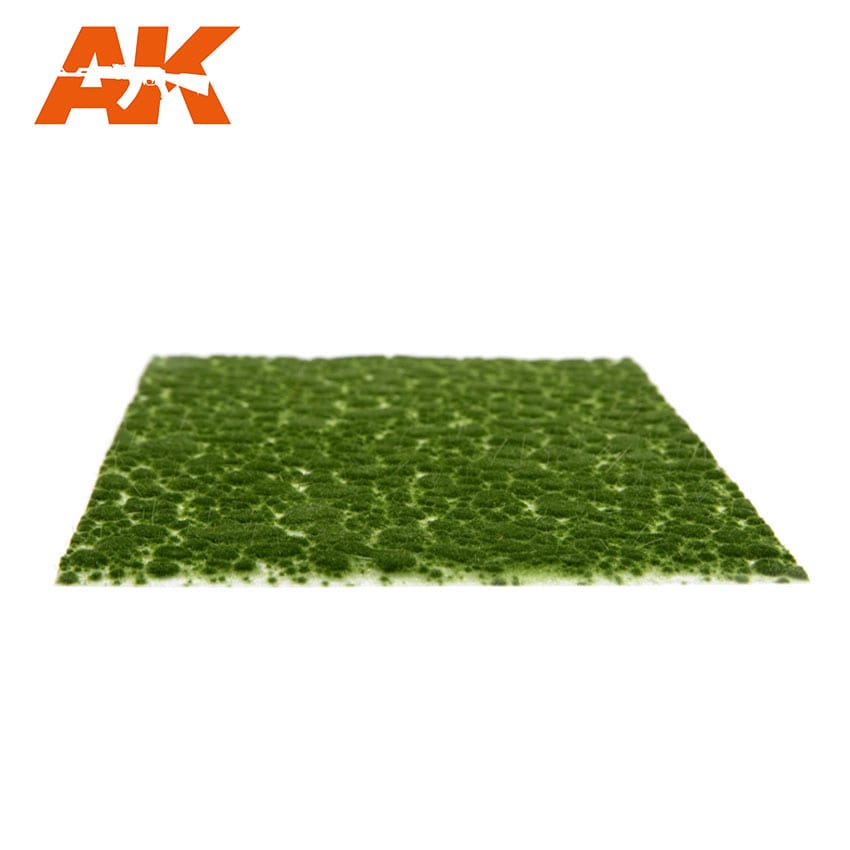 AK8131 - Realistic Dark Green Moss