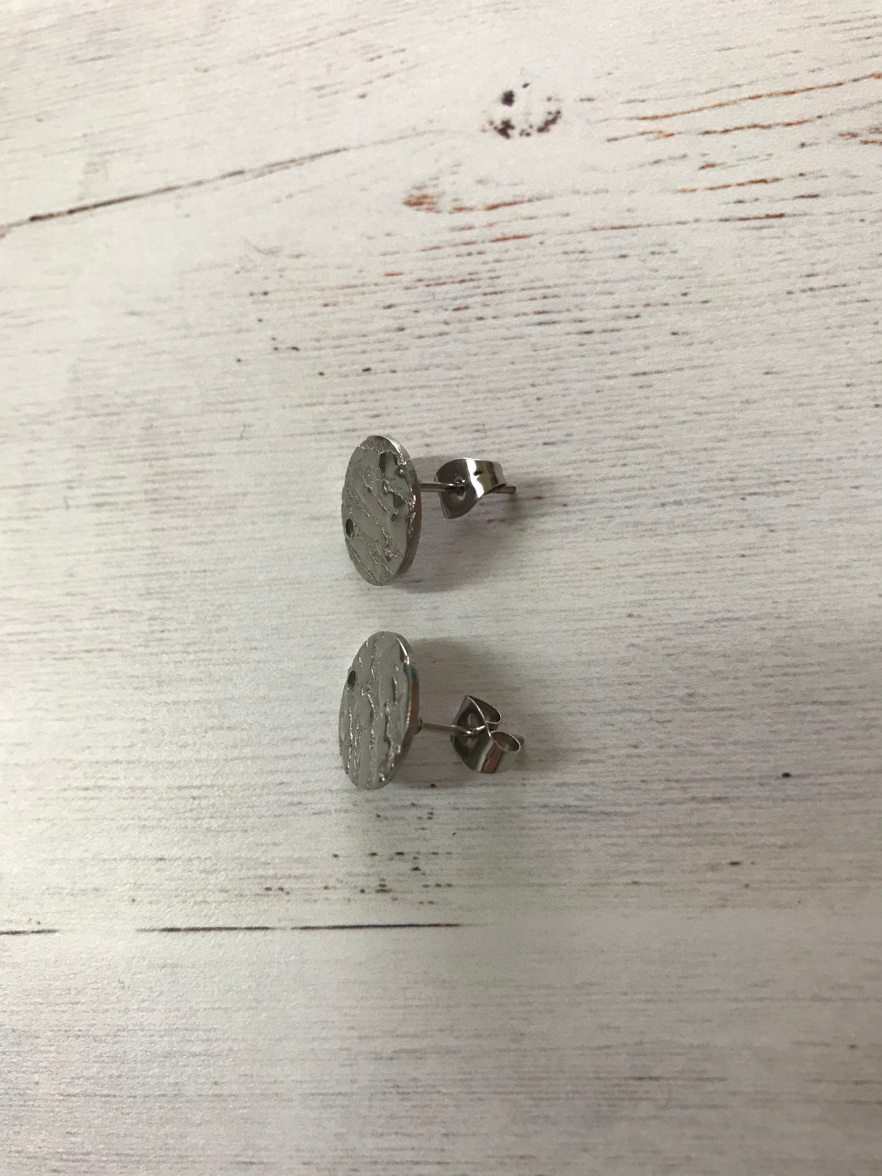 304 Stainless Steel Textured Stud Earrings with Ear Nut (1 Pair)