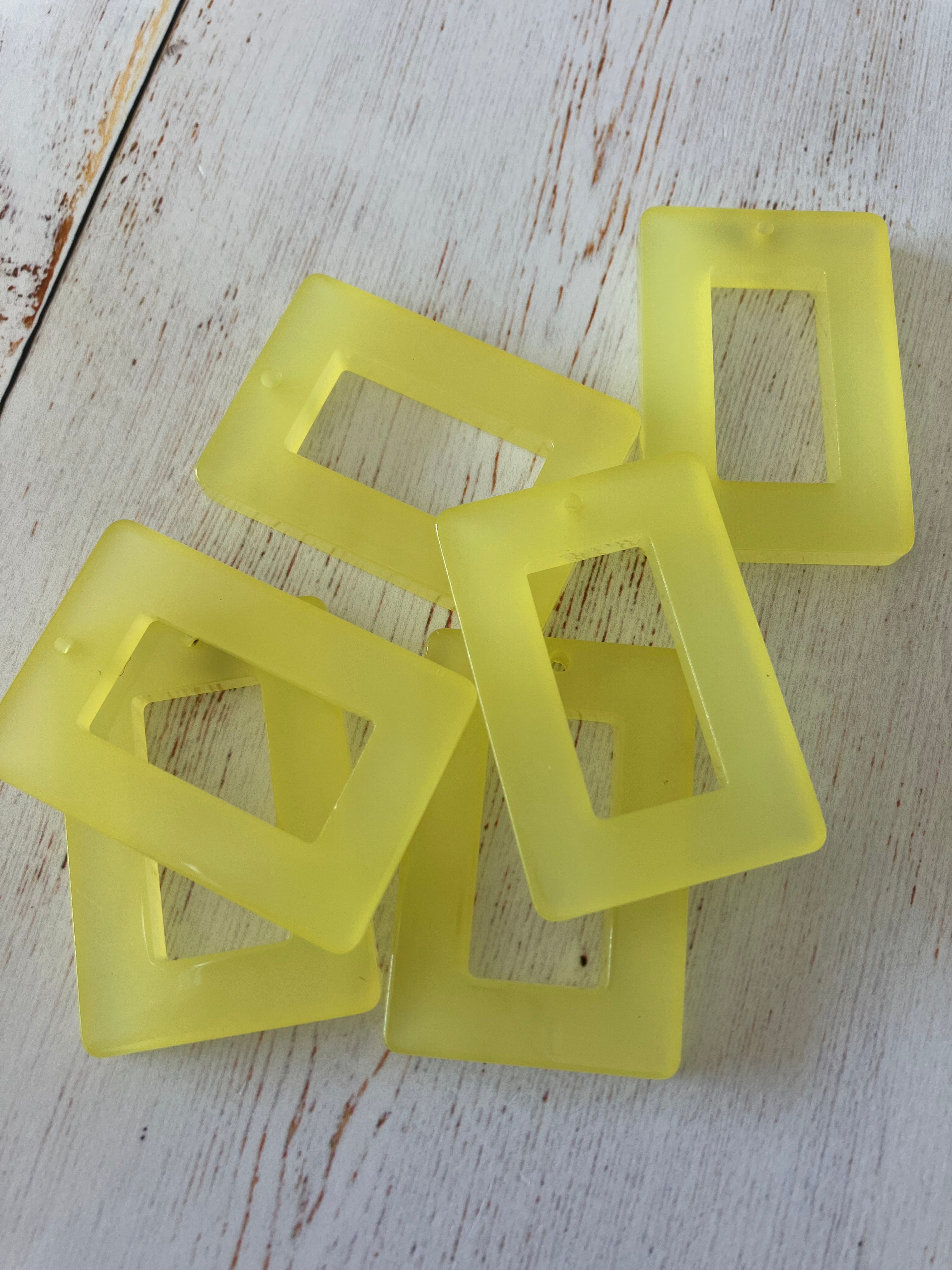 Acetate Resin Finding set - Large Transparent Yellow ( 1 Pair)