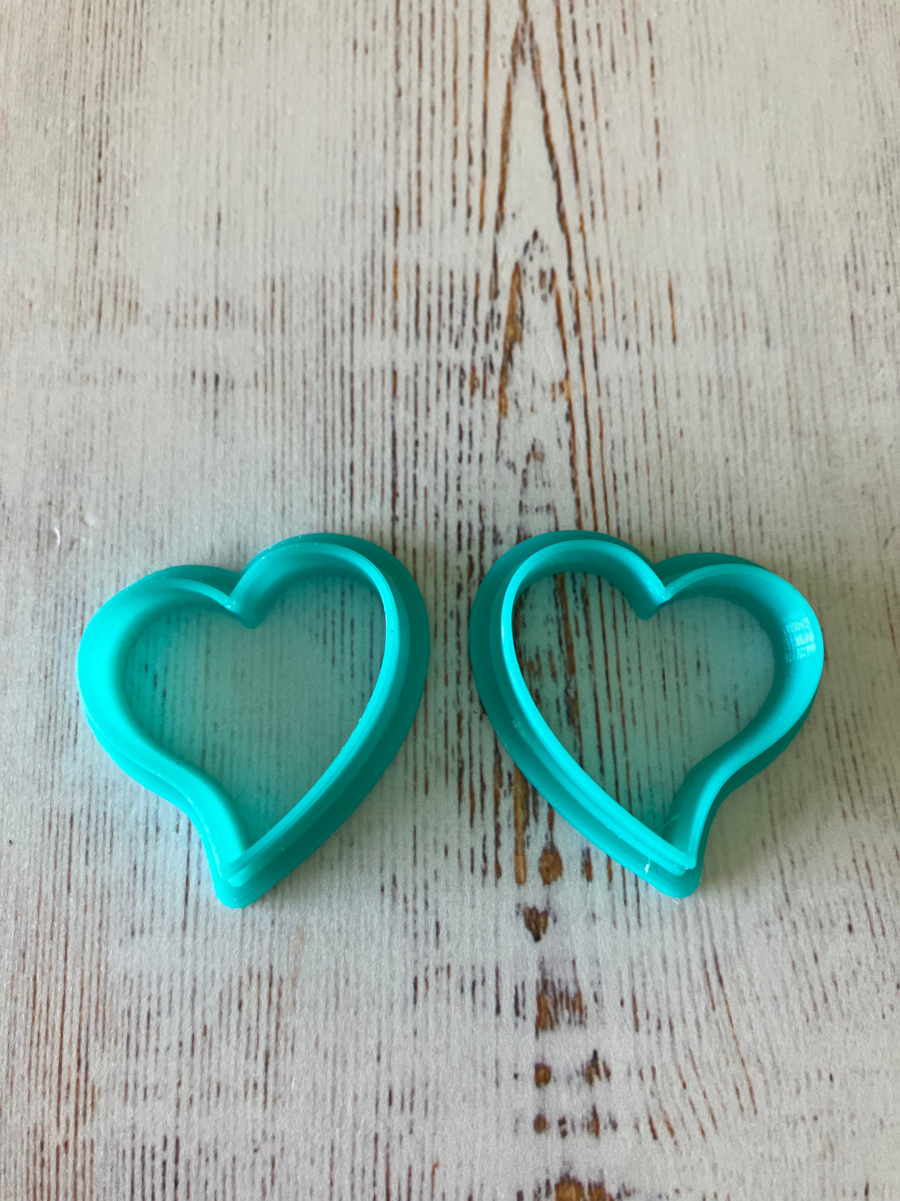 3D Gizmo's - Curved Hearts 25 MM (2 Cutters)