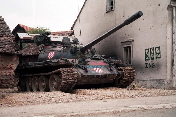 TAK2056 - Takom 1/35 - Russian T-55A Medium Tank (3 in 1)