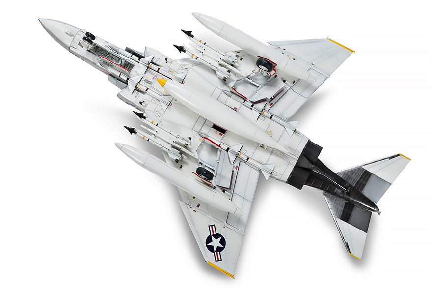 Zoukei-Mura - 1/48 F-4J Phantom II