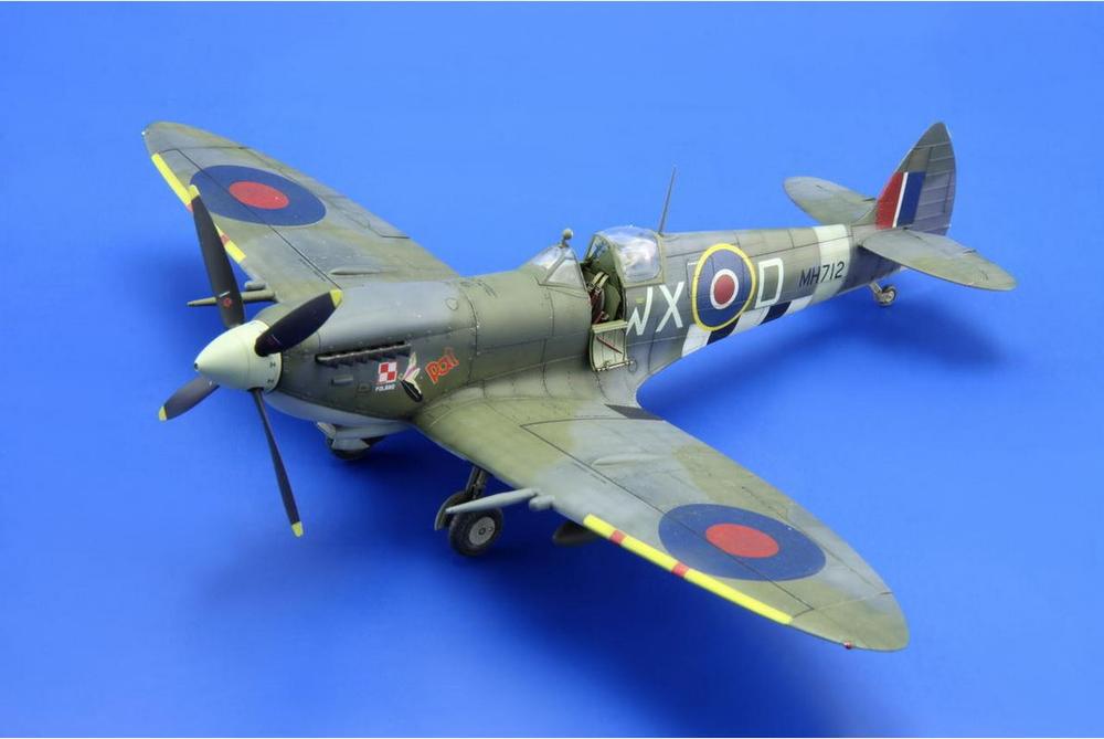 8281 - Eduard 1/48 - Spitfire Mk.IXc Late Version ProfiPACK